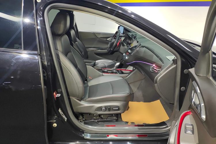 Used Chevrolet Malibu XL 2020 Redline 550T Automatic Sport Edition Right Front Seat
