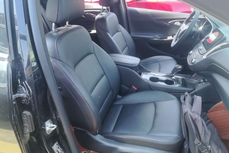Used Chevrolet Malibu XL 2020 Redline 550T Automatic Sport Edition Right Front Seat