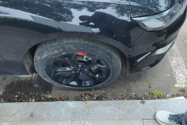 Used Chevrolet Malibu XL 2020 Redline 550T Automatic Sport Edition Right Front Wheel Hub