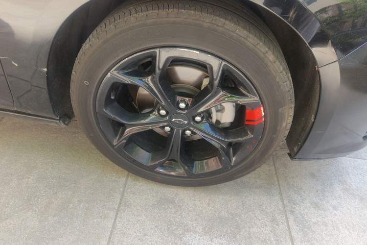 Used Chevrolet Malibu XL 2020 Redline 550T Automatic Sport Edition Right Front Wheel Hub