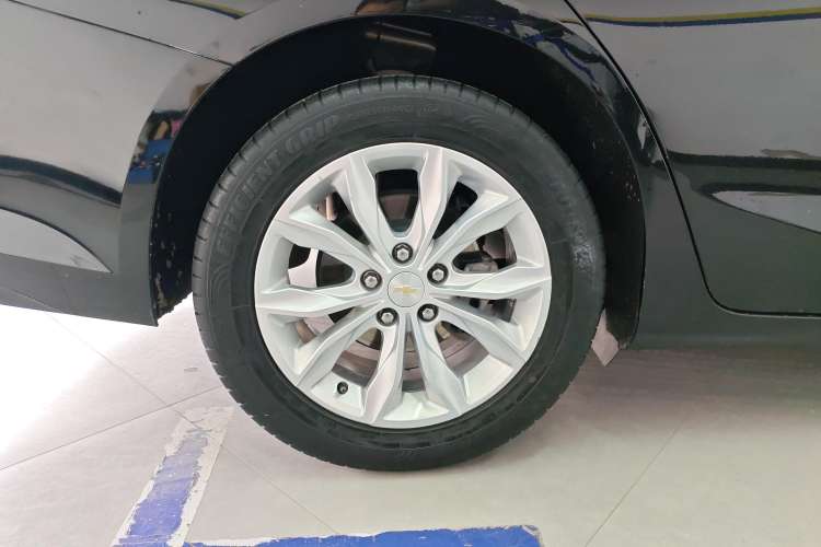 Used Chevrolet Malibu XL 2020 535T CVT Sharp Edition Right Front Wheel Hub