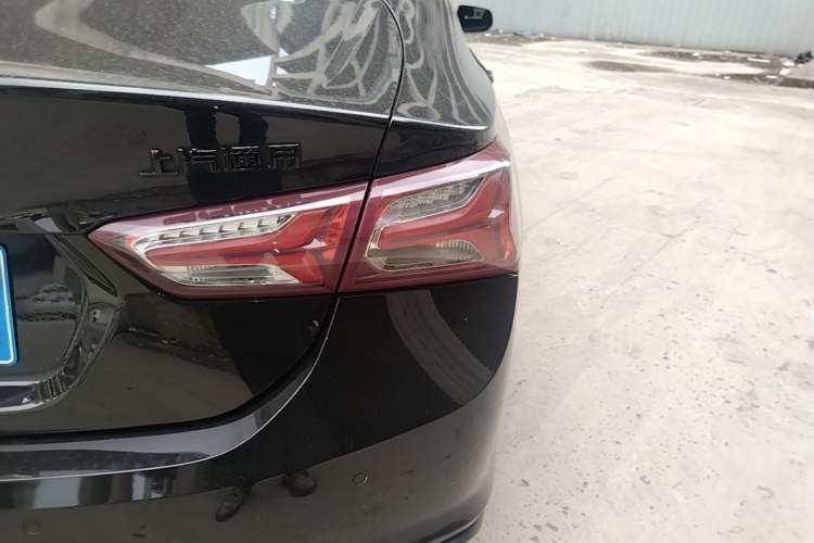 Used Chevrolet Malibu XL 2020 Redline 550T Automatic Sport Edition Right Rear Taillight