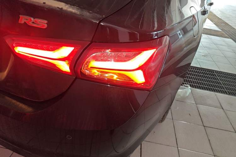 Used Chevrolet Malibu XL 2020 Redline 550T Automatic Sport Edition Right Rear Taillight