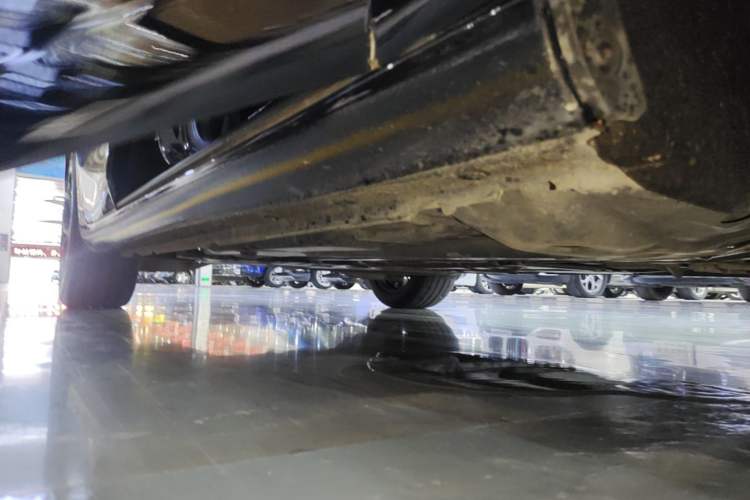 Used Chevrolet Malibu XL 2020 Redline 550T Automatic Sport Edition Right Side Sill