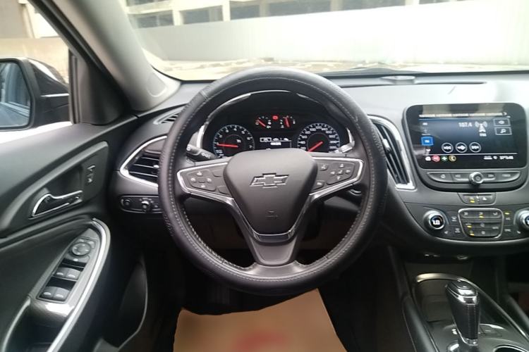 Used Chevrolet Malibu XL 2020 Redline 550T Automatic Sport Edition Steering Wheel