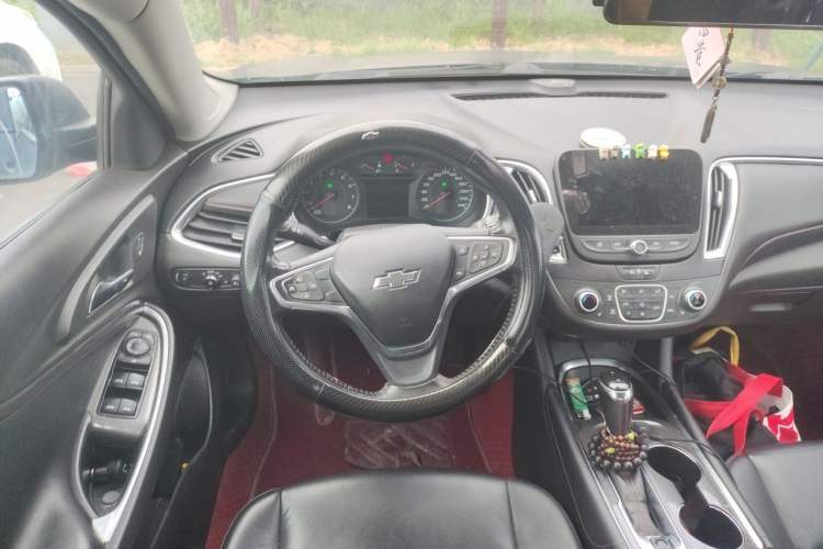 Used Chevrolet Malibu XL 2020 Redline 550T Automatic Sport Edition Steering Wheel