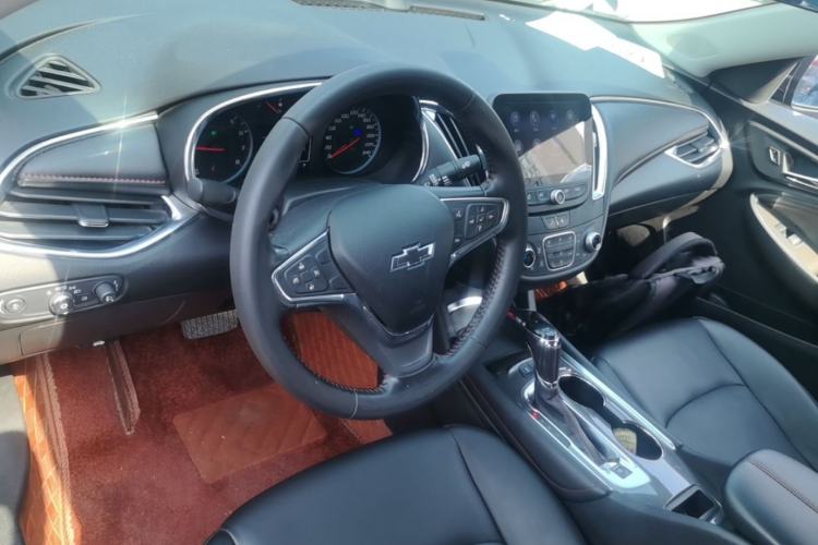 Used Chevrolet Malibu XL 2020 Redline 550T Automatic Sport Edition Steering Wheel