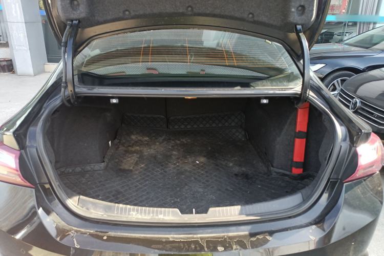 Used Chevrolet Malibu XL 2020 Redline 550T Automatic Sport Edition Trunk