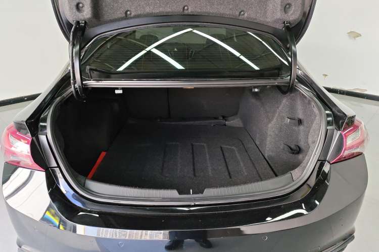 Used Chevrolet Malibu XL 2020 535T CVT Sharp Edition Trunk