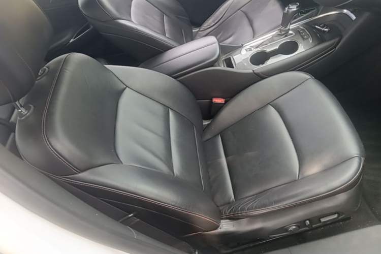Used Chevrolet Malibu XL 2020 Redline 550T Automatic Sport Edition Right Front Seat