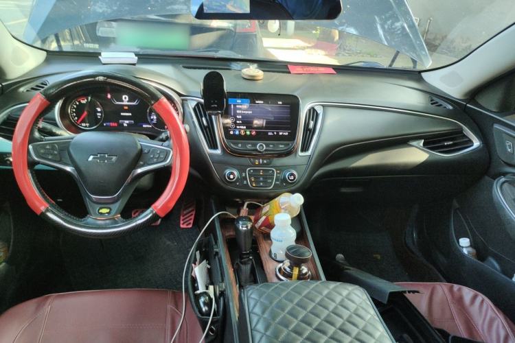 Used Chevrolet Malibu XL 2020 Redline 550T Automatic RuiLian Edition Center Console