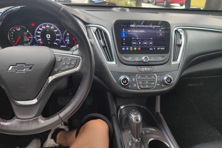 Used Chevrolet Malibu XL 2020 Redline 550T Automatic RuiLian Edition Center Console