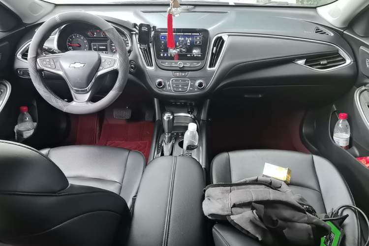 Used Chevrolet Malibu XL 2020 535T CVT Sharp Edition Center Console