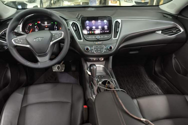 Used Chevrolet Malibu XL 2020 Redline 550T Automatic RuiLian Edition Center Console