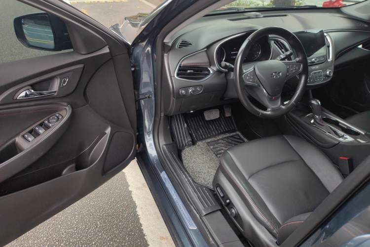 Used Chevrolet Malibu XL 2020 Redline 550T Automatic RuiLian Edition Driver Seat