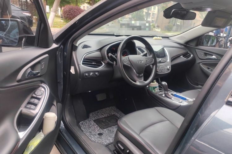 Used Chevrolet Malibu XL 2020 Redline 550T Automatic Sport Edition Driver Seat