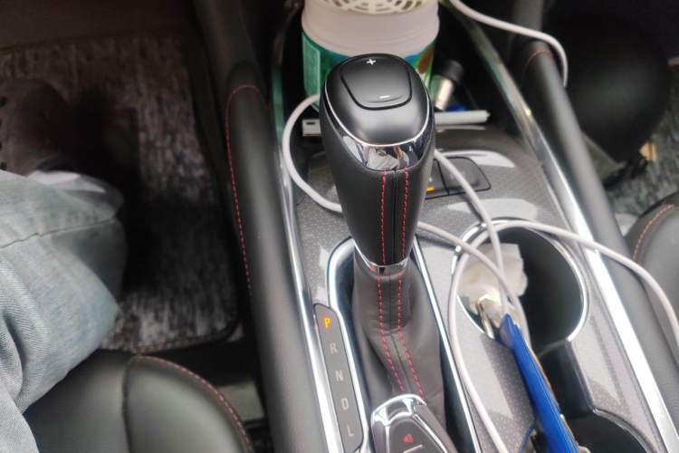 Used Chevrolet Malibu XL 2020 Redline 550T Automatic Sport Edition Gear Lever