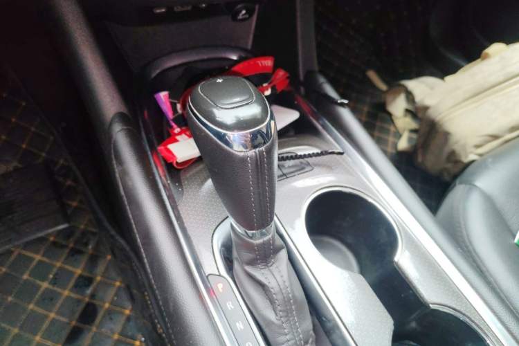 Used Chevrolet Malibu XL 2020 535T CVT Sharp Edition Gear Lever