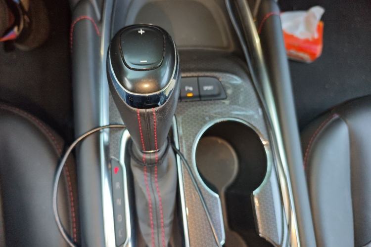 Used Chevrolet Malibu XL 2020 Redline 550T Automatic Sport Edition Gear Lever