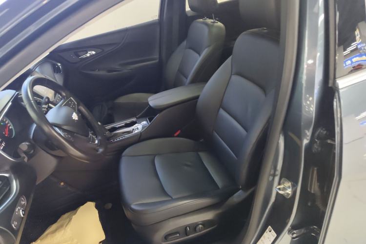 Used Chevrolet Malibu XL 2020 535T CVT Sharp Edition Left Front Seat