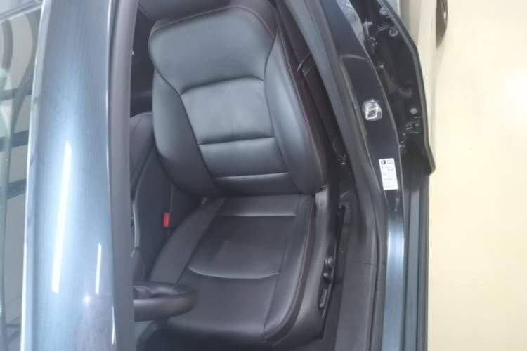 Used Chevrolet Malibu XL 2020 Redline 550T Automatic Sport Edition Left Front Seat