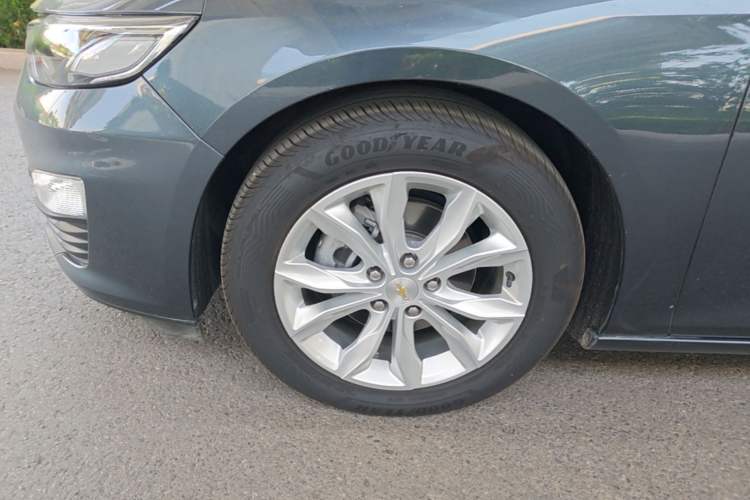 Used Chevrolet Malibu XL 2020 535T CVT Sharp Edition Left Front Wheel Hub