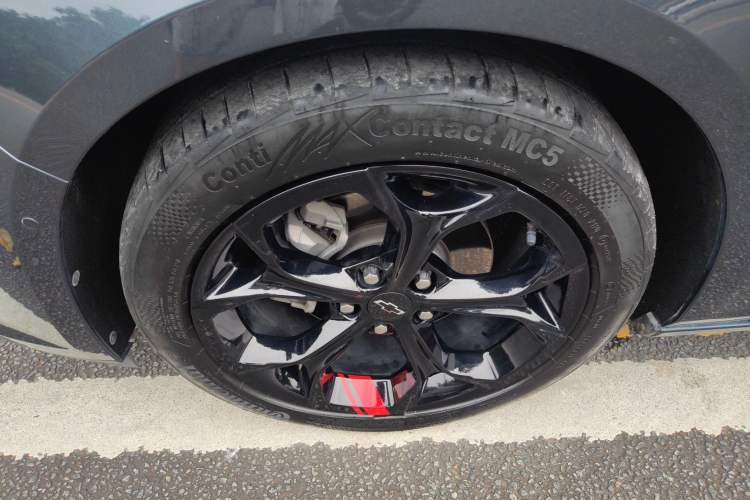 Used Chevrolet Malibu XL 2020 Redline 550T Automatic RuiLian Edition Left Front Wheel Hub