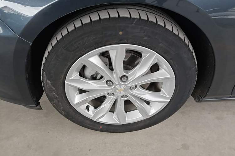 Used Chevrolet Malibu XL 2020 535T CVT Sharp Edition Left Front Wheel Hub