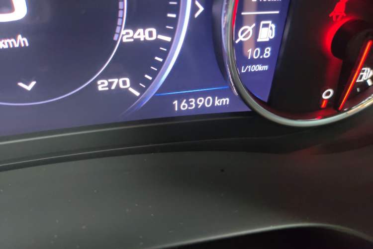 Used Chevrolet Malibu XL 2020 Redline 550T Automatic RuiLian Edition Odometer Close Up