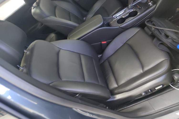 Used Chevrolet Malibu XL 2020 535T CVT Sharp Edition Right Front Seat