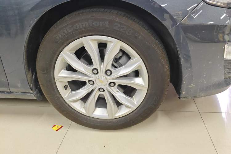 Used Chevrolet Malibu XL 2020 535T CVT Sharp Edition Right Front Wheel Hub
