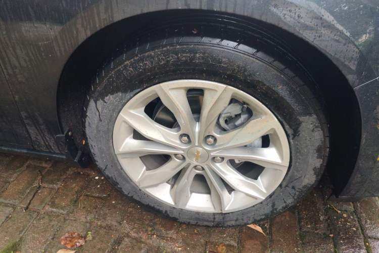 Used Chevrolet Malibu XL 2020 535T CVT Sharp Edition Right Front Wheel Hub