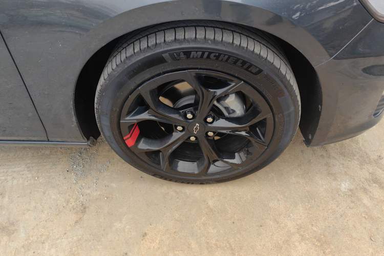 Used Chevrolet Malibu XL 2020 Redline 550T Automatic RuiLian Edition Right Front Wheel Hub