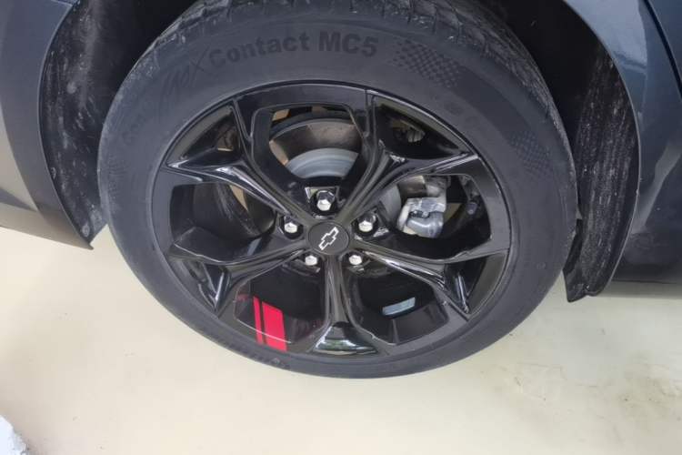 Used Chevrolet Malibu XL 2020 Redline 550T Automatic Sport Edition Right Rear Wheel Hub