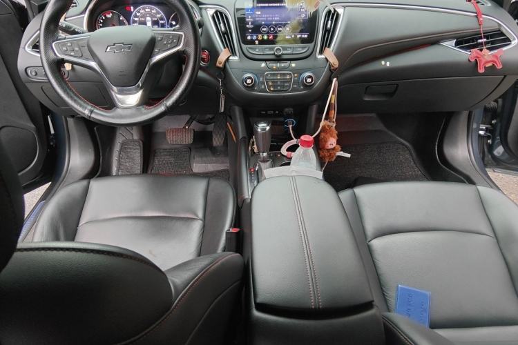 Used Chevrolet Malibu XL 2020 Redline 550T Automatic RuiLian Edition Center Console