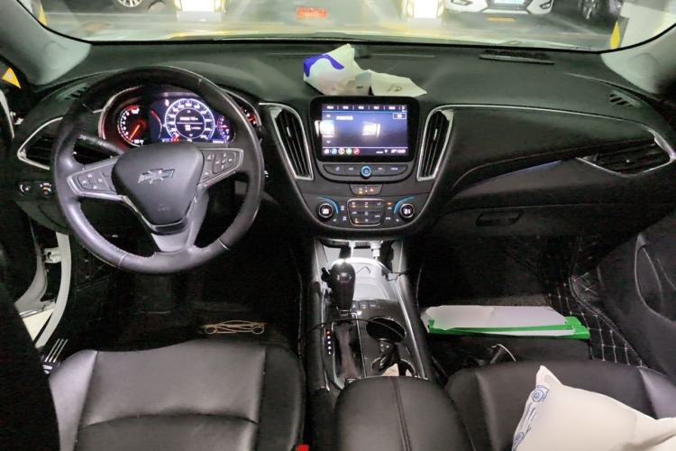 Used Chevrolet Malibu XL 2020 Redline 550T Automatic RuiLian Edition Center Console