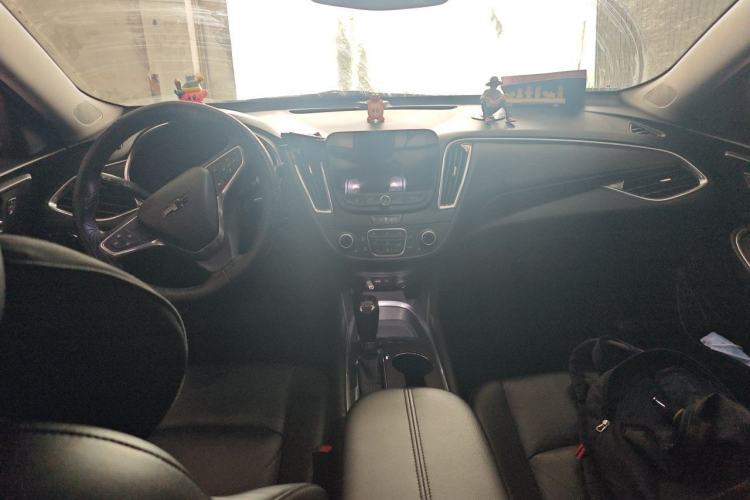 Used Chevrolet Malibu XL 2020 535T CVT Sharp Edition Center Console