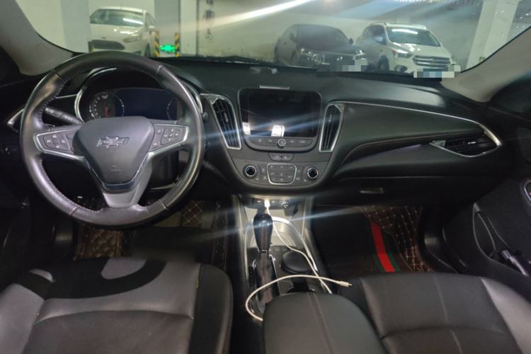 Used Chevrolet Malibu XL 2020 Redline 550T Automatic RuiLian Edition Center Console