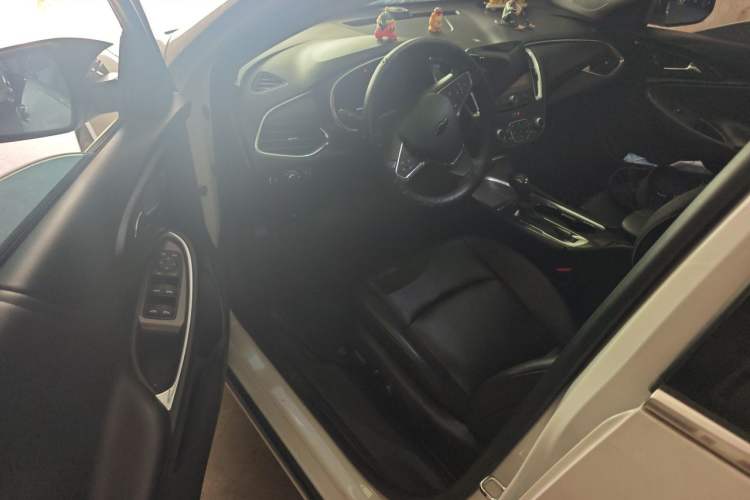 Used Chevrolet Malibu XL 2020 535T CVT Sharp Edition Driver Seat