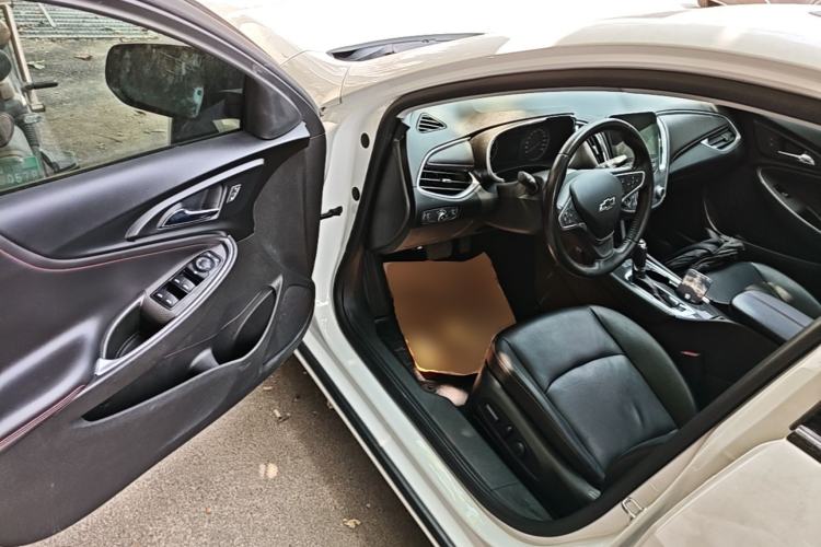 Used Chevrolet Malibu XL 2020 Redline 550T Automatic Sport Edition Driver Seat