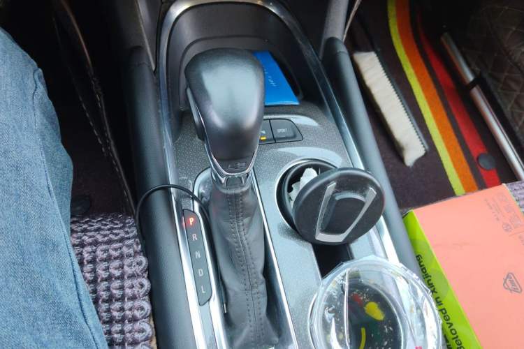 Used Chevrolet Malibu XL 2020 535T CVT Sharp Edition Gear Lever