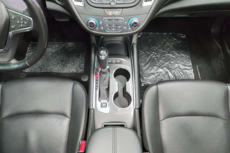 Used Chevrolet Malibu XL 2020 535T CVT RuiLian Edition Gear Lever