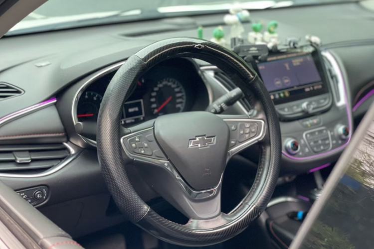 Used Chevrolet Malibu XL 2020 Redline 550T Automatic Sport Edition Interior 3