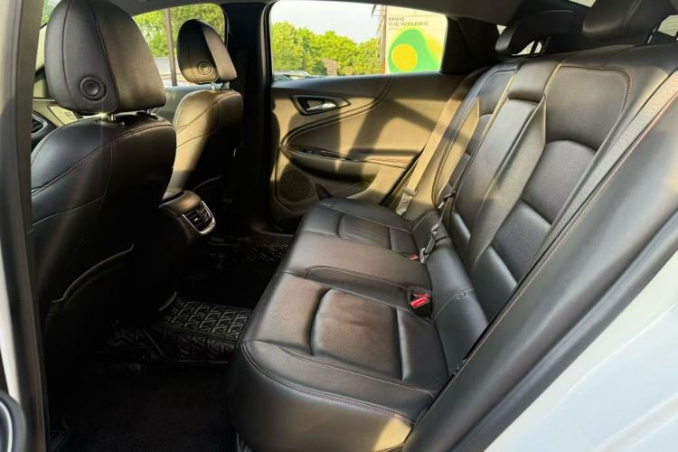 Used Chevrolet Malibu XL 2020 Redline 550T Automatic Sport Edition Interior 4