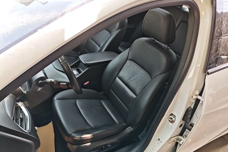 Used Chevrolet Malibu XL 2020 Redline 550T Automatic Sport Edition Left Front Seat