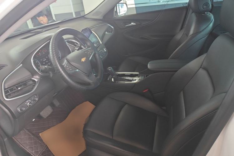 Used Chevrolet Malibu XL 2020 535T CVT Sharp Edition Left Front Seat
