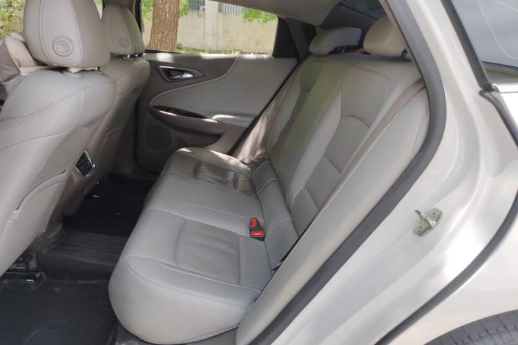 Used Chevrolet Malibu XL 2020 535T CVT Rui Xing Edition Left Rear Seat