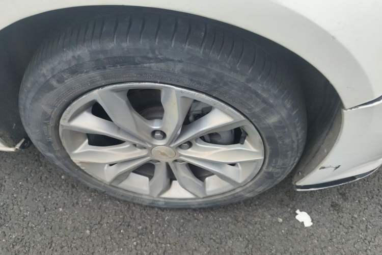 Used Chevrolet Malibu XL 2020 535T CVT Sharp Edition Right Front Wheel Hub