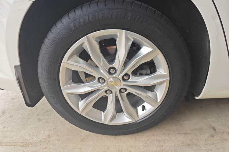 Used Chevrolet Malibu XL 2020 535T CVT Sharp Edition Right Rear Wheel Hub