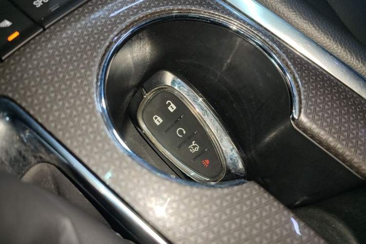 Used Chevrolet Malibu XL 2020 Redline 550T Automatic RuiLian Edition Vehicle Key